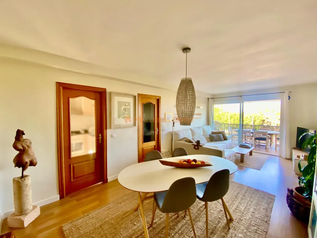 Alquiler temporal en Cala Petita – Piso con ascensor y balcón exterior