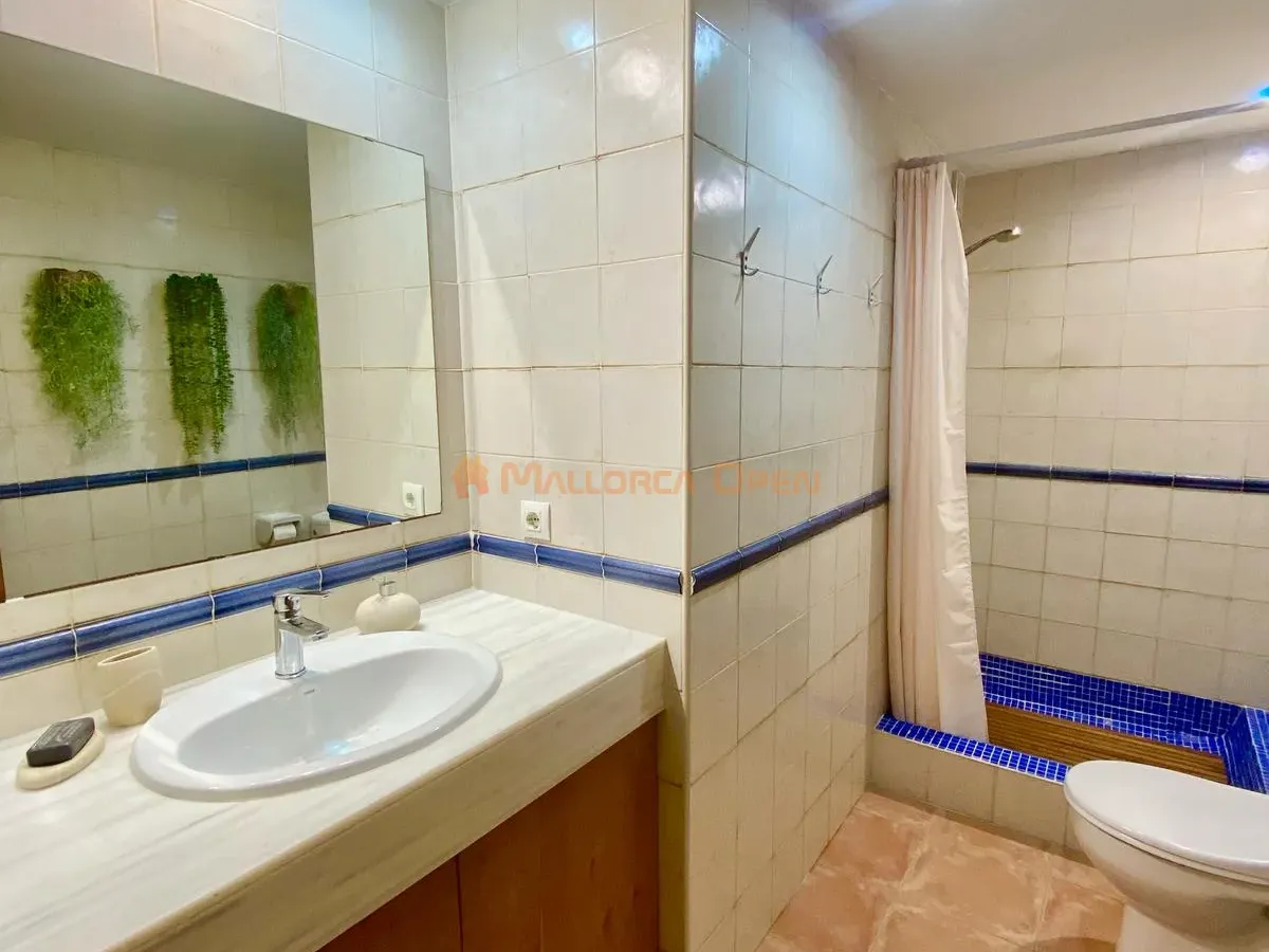 Alquiler temporal en Cala Petita – Piso con ascensor y balcón exterior