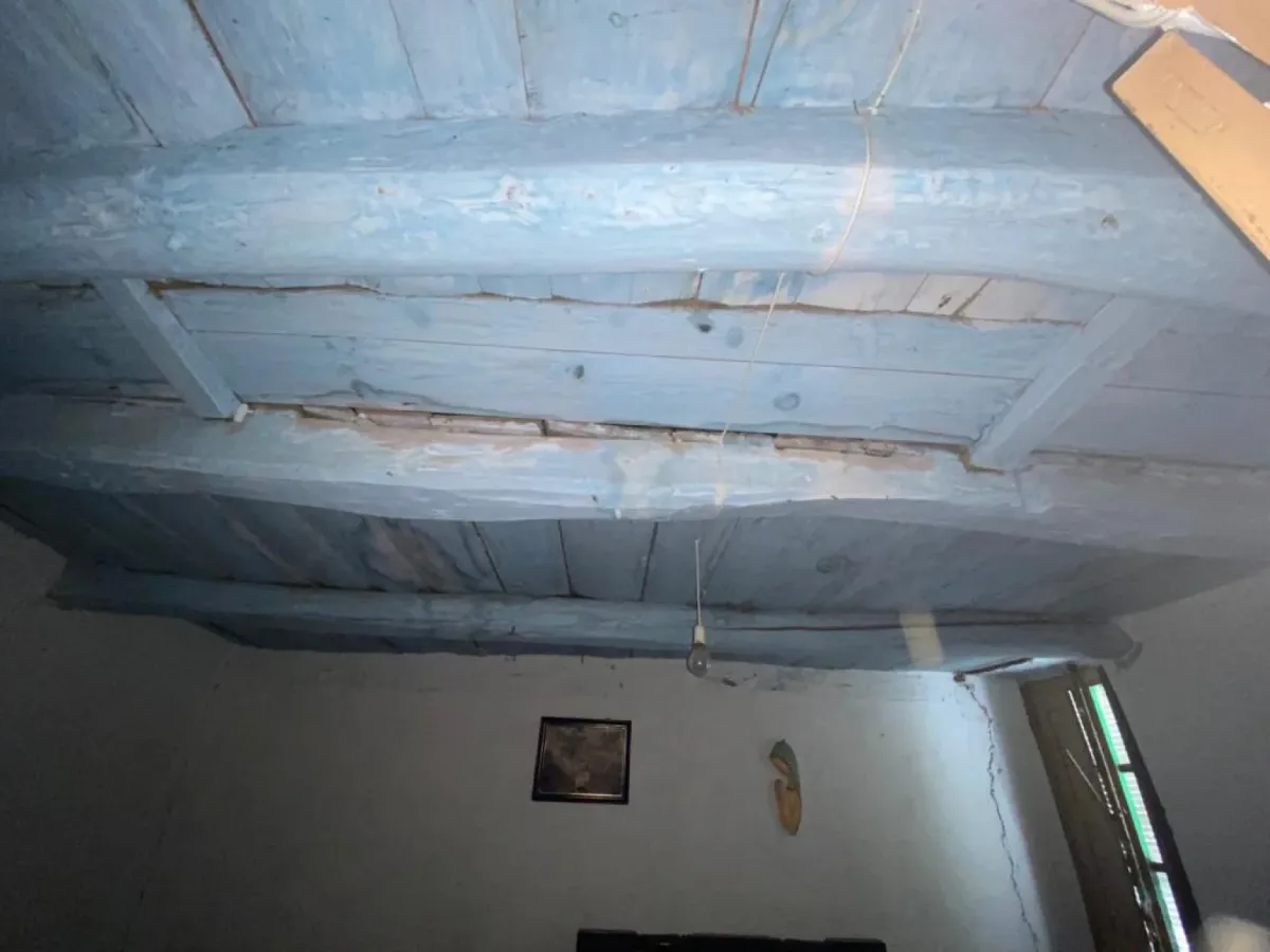 CASA CON PATIO PARA REFORMA INTEGRAL EN VALLECILLO (LEON)