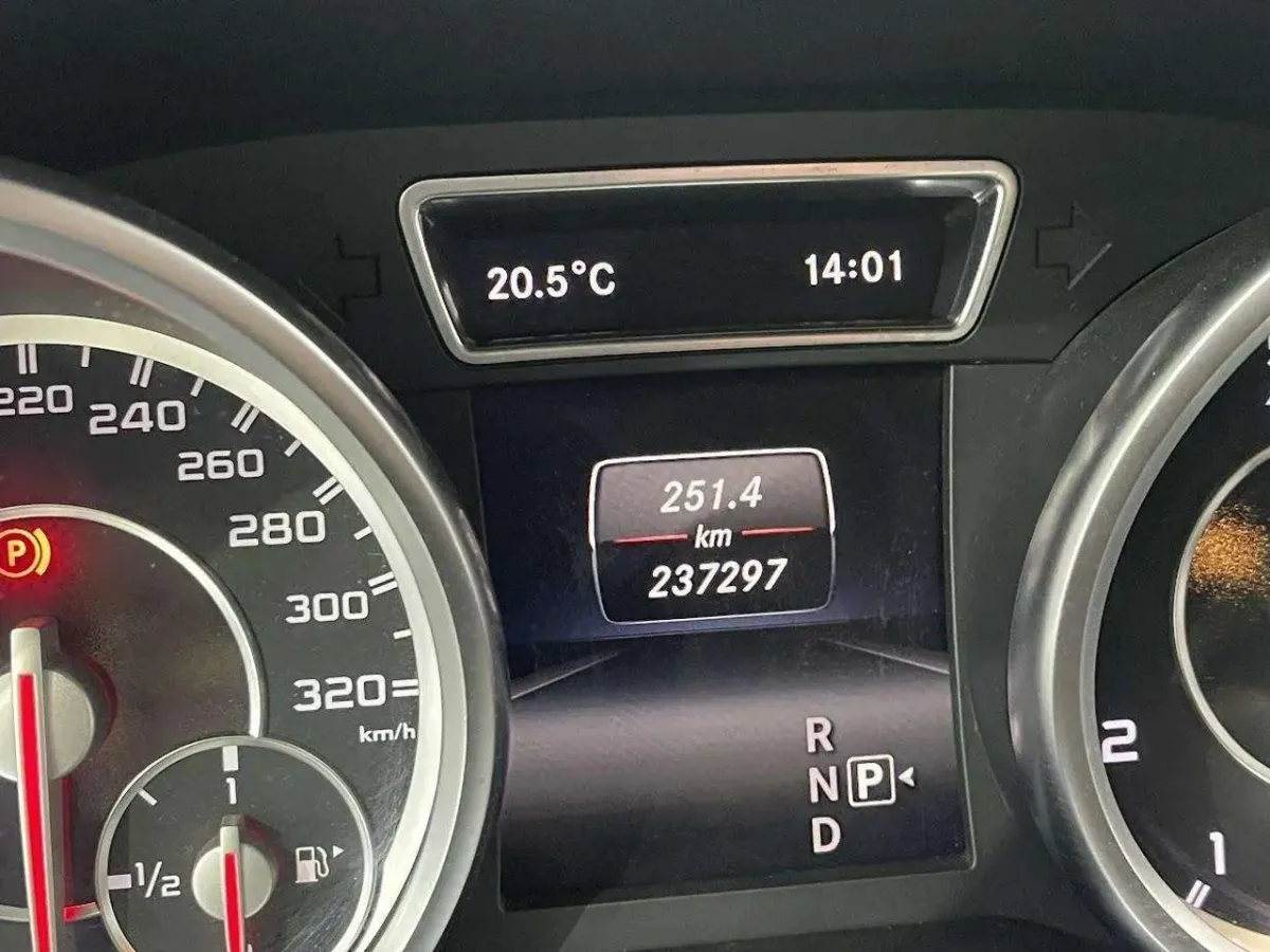 Mercedes Clase GL GL 63 AMG G8428