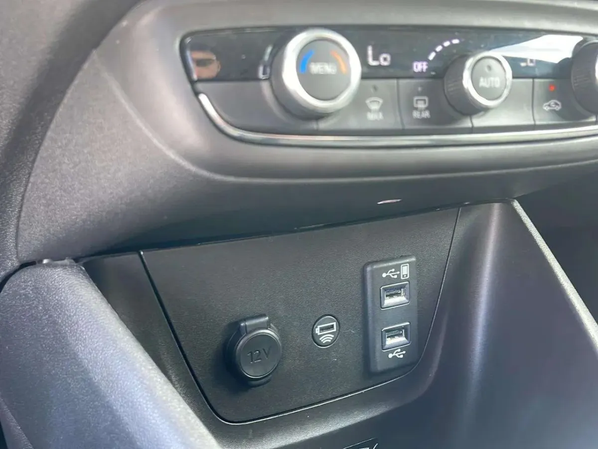 Opel CrossLand 1.2 96kW (130CV) Business Elegance G9773