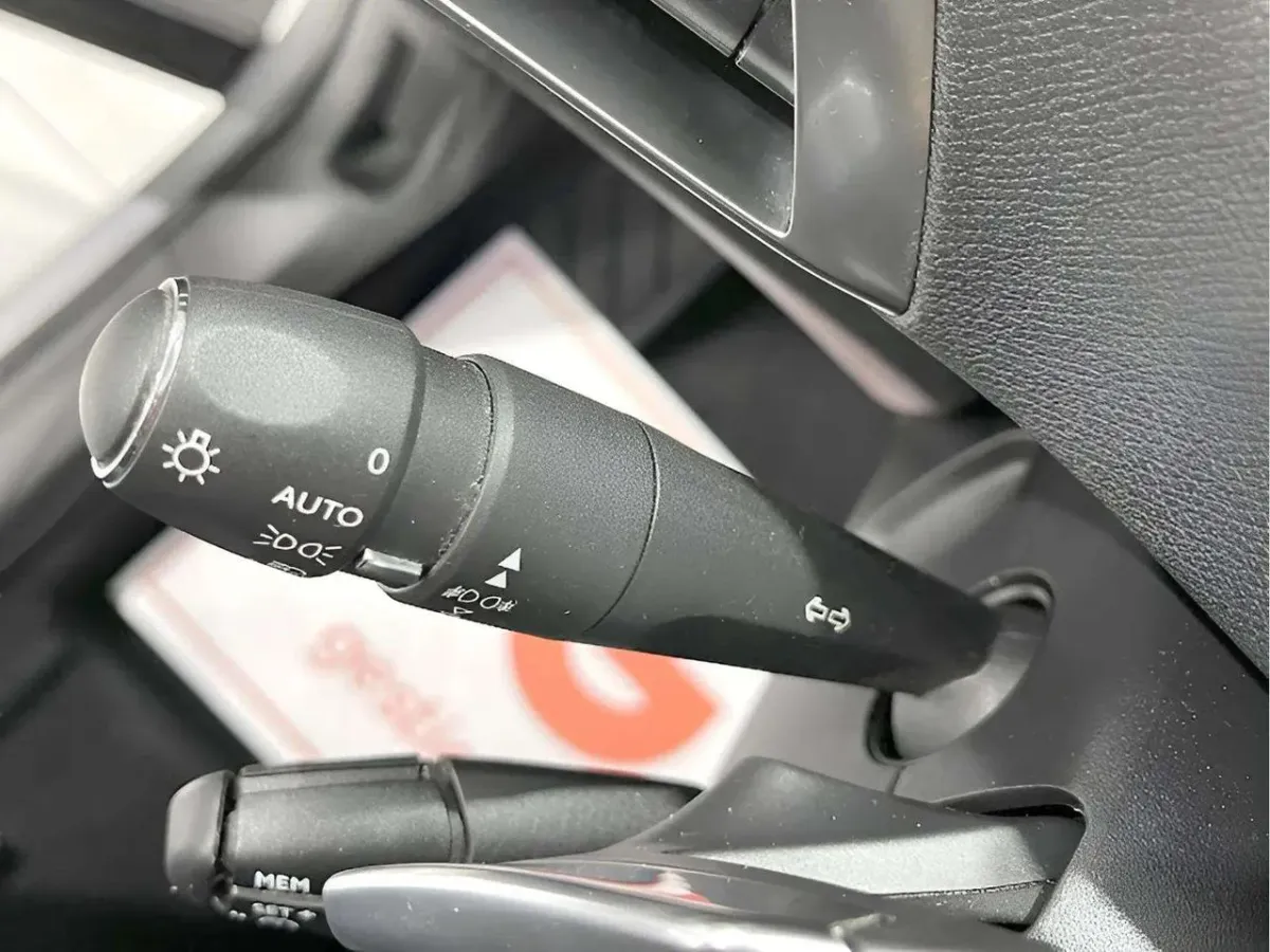 Peugeot 3008 Hybrid 225 e-EAT8 Allure G1087