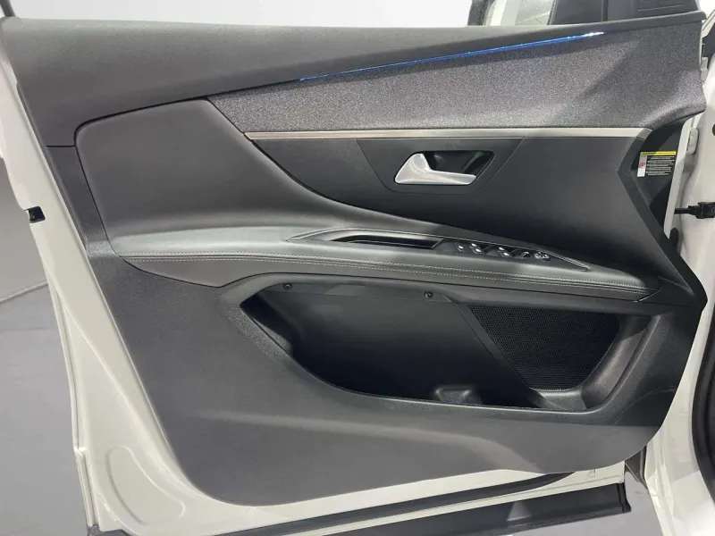 Peugeot 3008 Hybrid 225 e-EAT8 Allure G6032