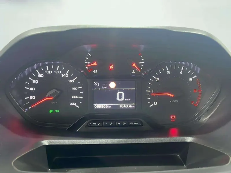 Peugeot Rifter Active Pack Standard BlueHDi 73kW G9690