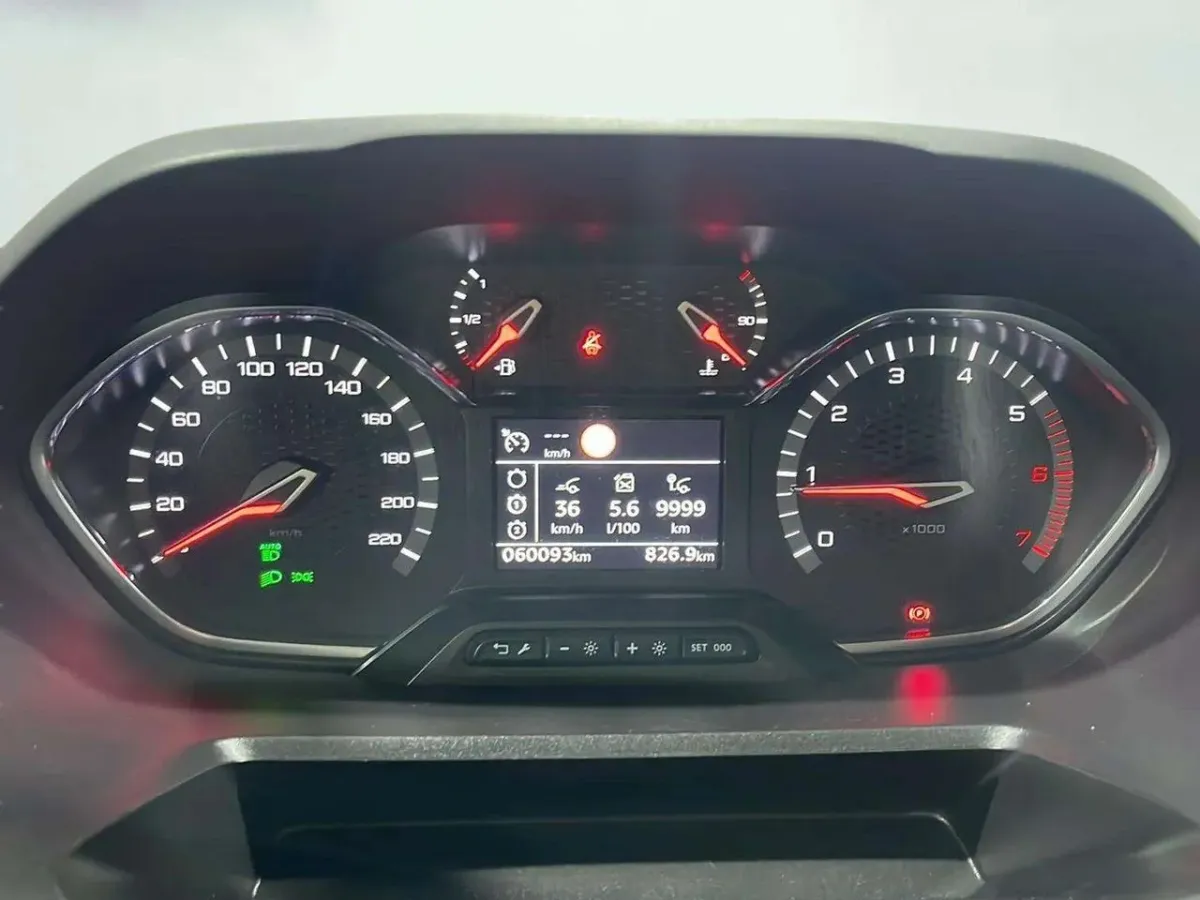 Peugeot Rifter GT Line Long BlueHDi 73kW G0994