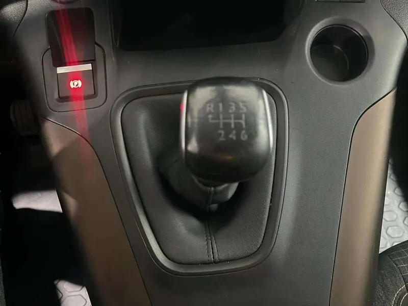 Peugeot Rifter GT Line Standard PureTech 81kW G0022