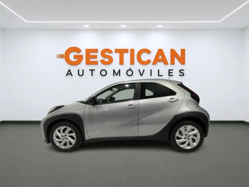 Toyota Aygo X Cross 1.0 VVT-I 72CV Play G6385