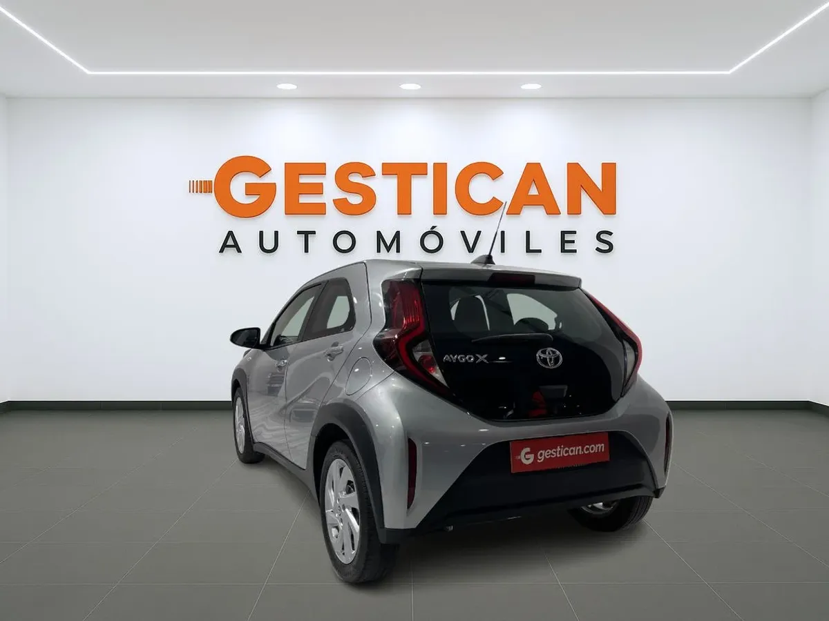 Toyota Aygo X Cross 1.0 VVT-I 72CV Play G6385