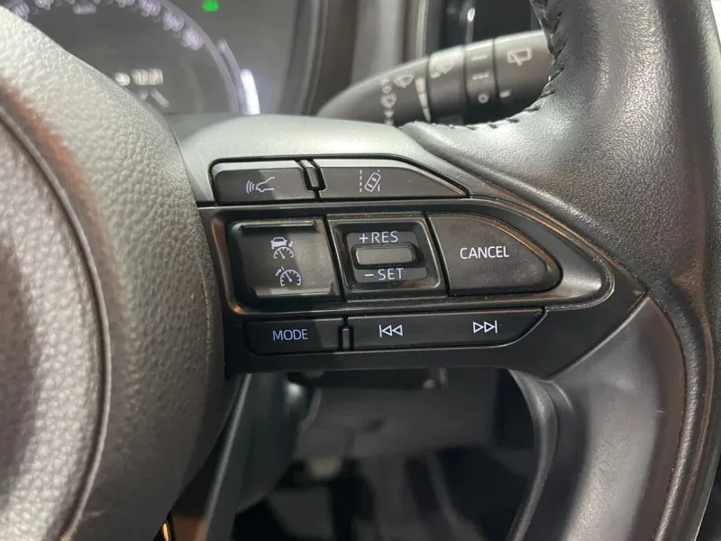 Toyota Aygo X Cross 1.0 VVT-I 72CV Play G6385