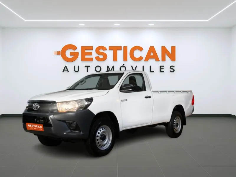 Toyota Hilux 2.4 4D Cabina Simple
