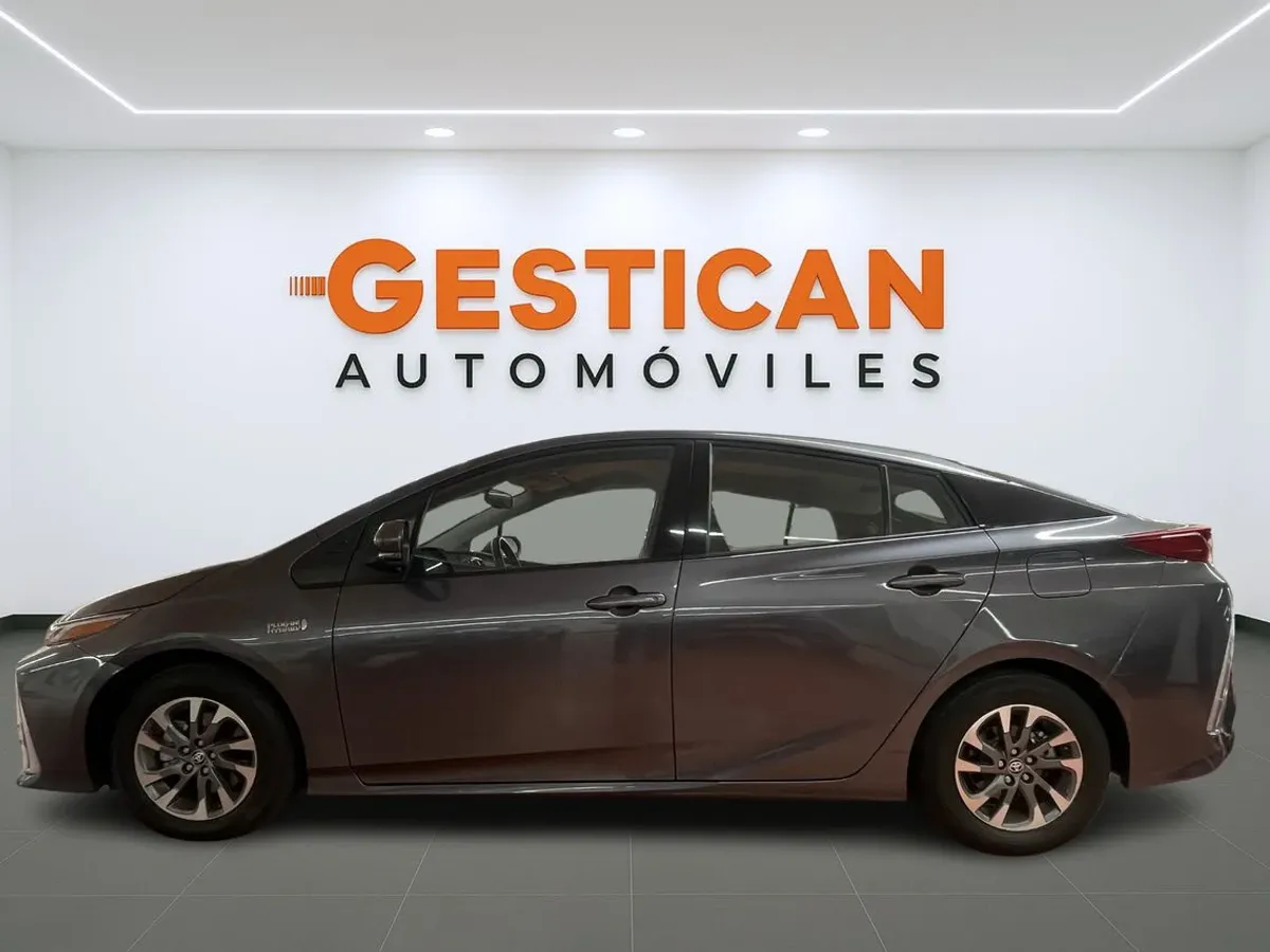 Toyota Prius Plug-In 125PH Advance G9027