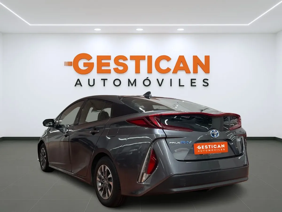 Toyota Prius Plug-In 125PH Advance G9027