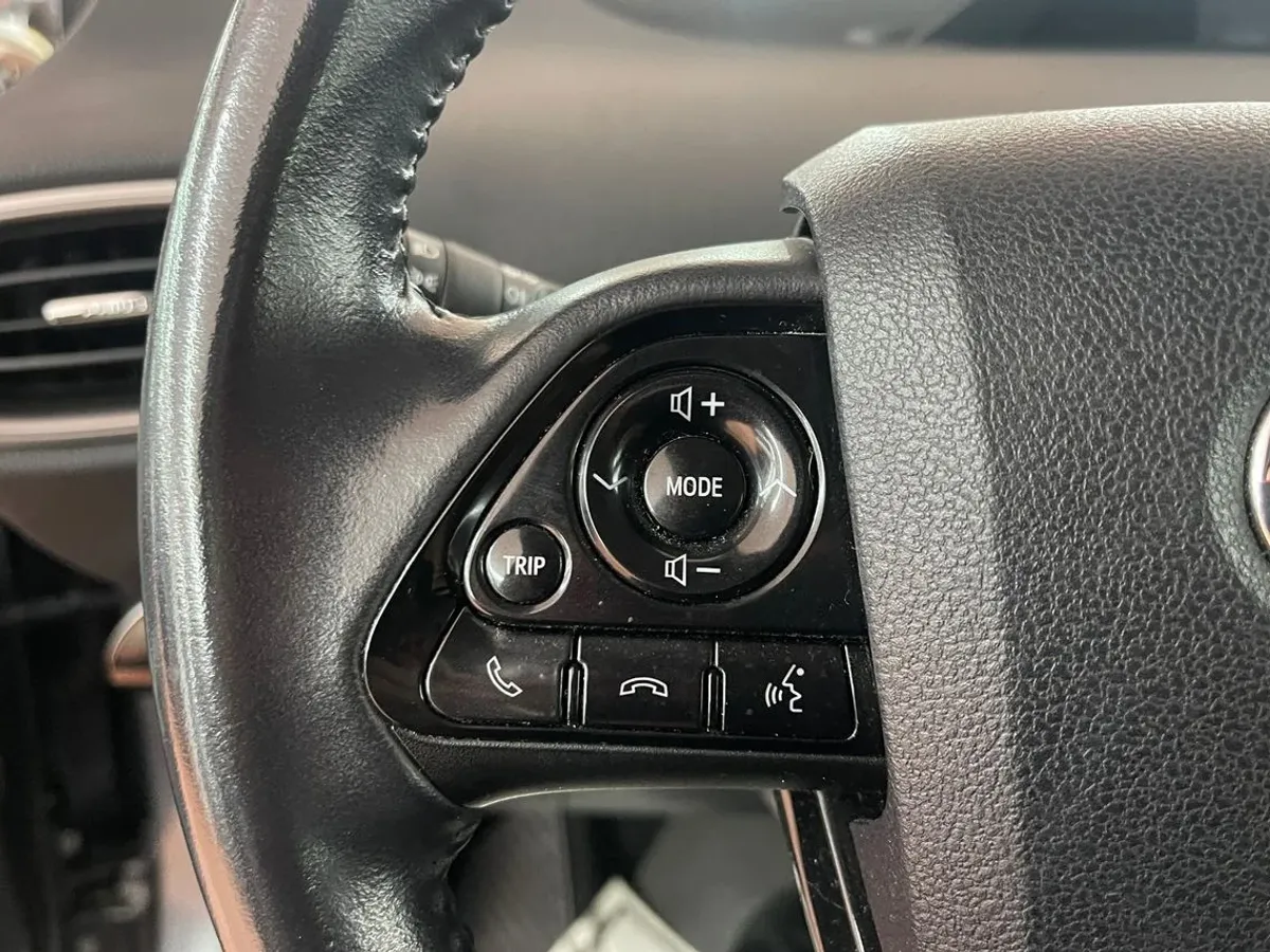 Toyota Prius Plug-In 125PH Advance G9027