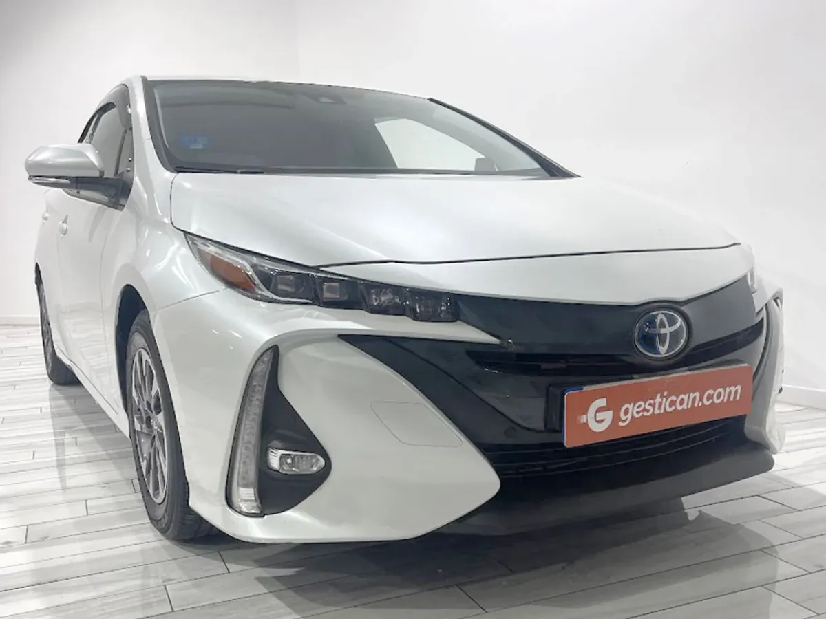 Toyota Prius Plug-In 125PH Advance G9165