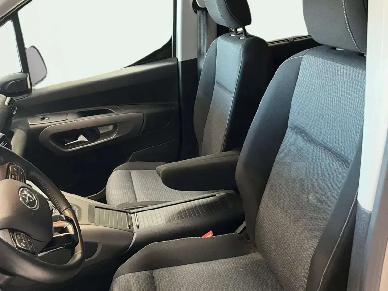 Toyota Proace City Verso 1.2 96kW (130CV) Family Active Auto L1 G8603