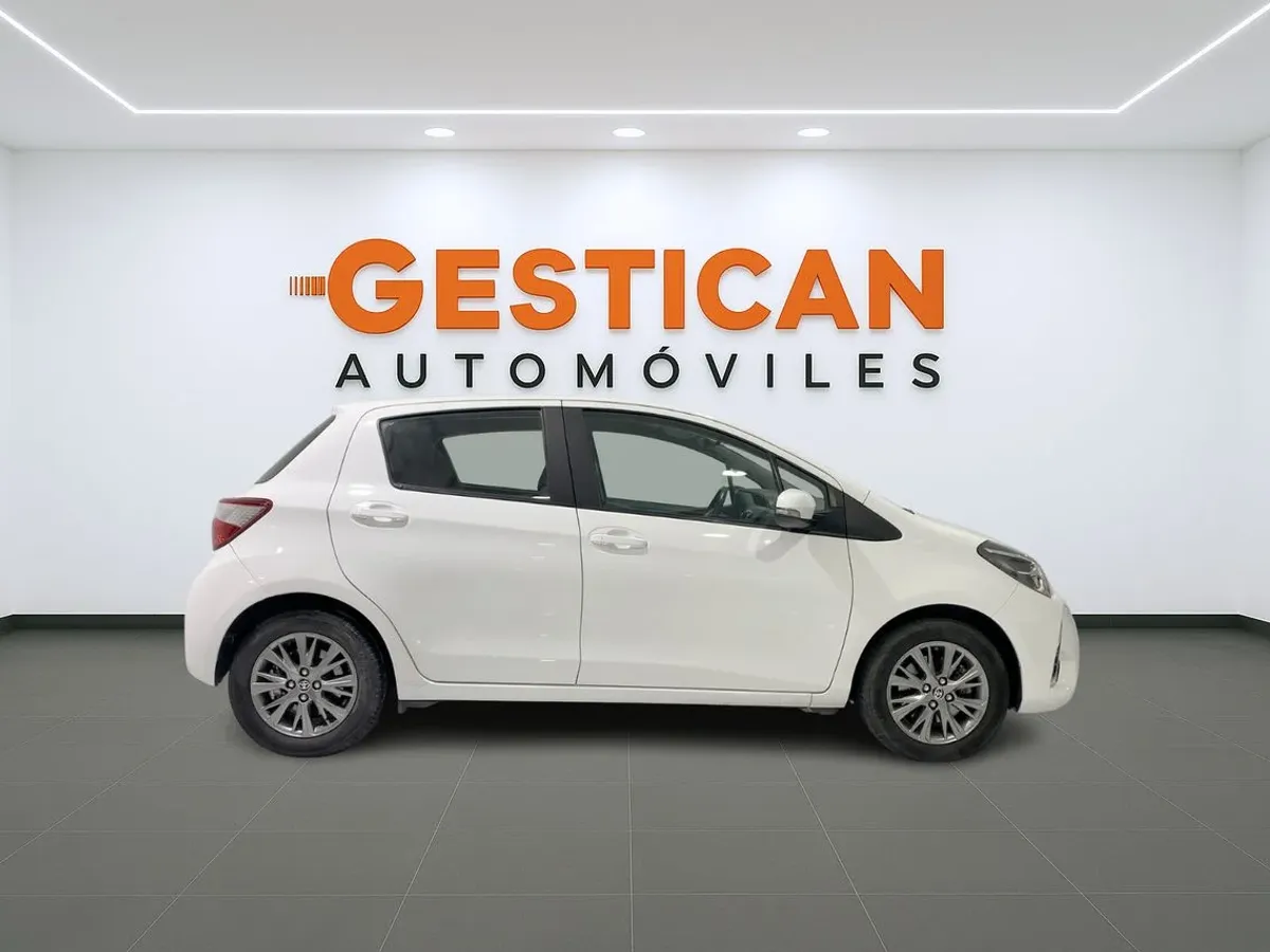 Toyota Yaris 1.5 100H Active G1553