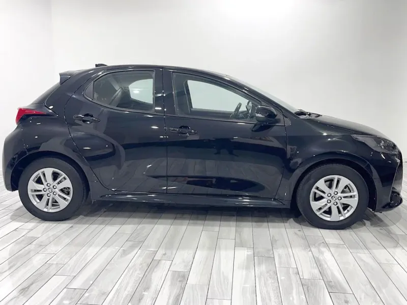 Toyota Yaris 1.5 100H Active G6134