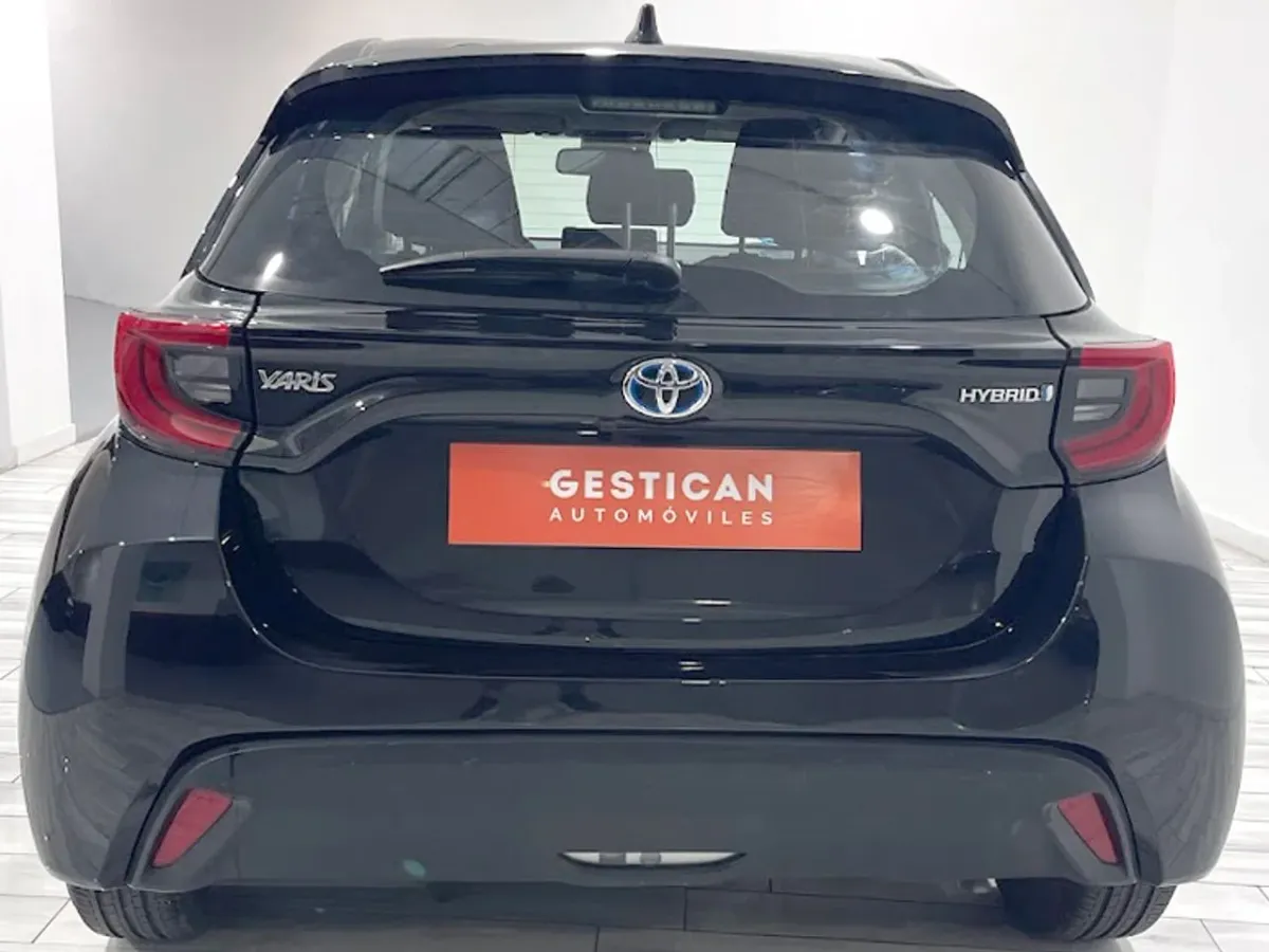 Toyota Yaris 1.5 100H Active G6134