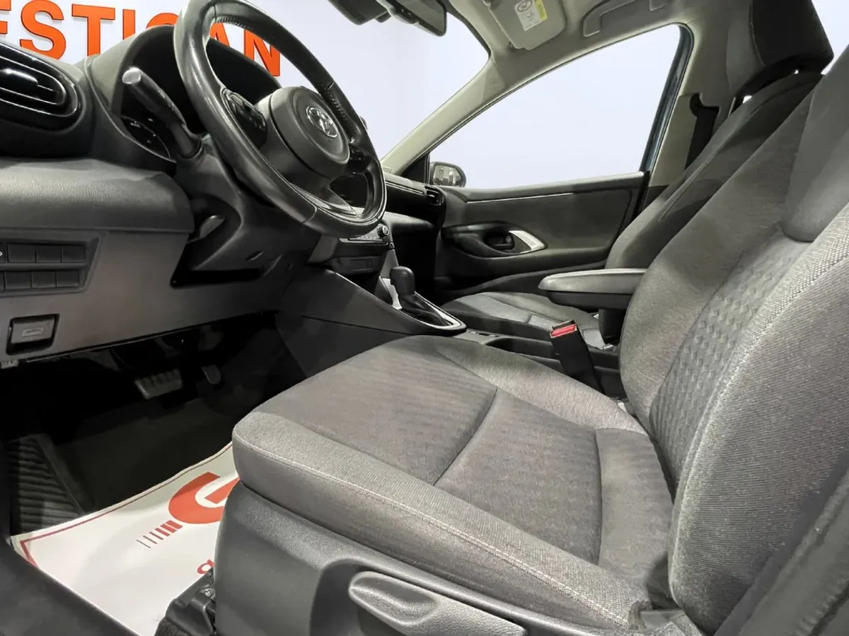 Toyota Yaris 1.5 120H Active Tech G3742