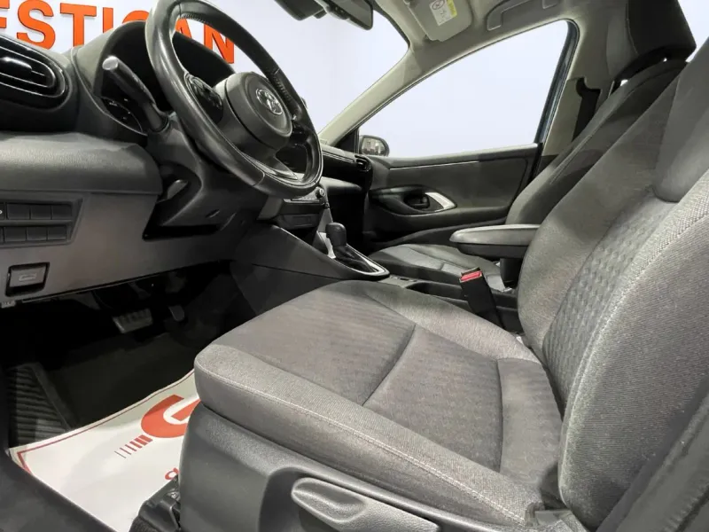 Toyota Yaris 1.5 120H Active Tech G3742