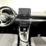 Toyota Yaris 1.5 120H Active Tech G6169 8