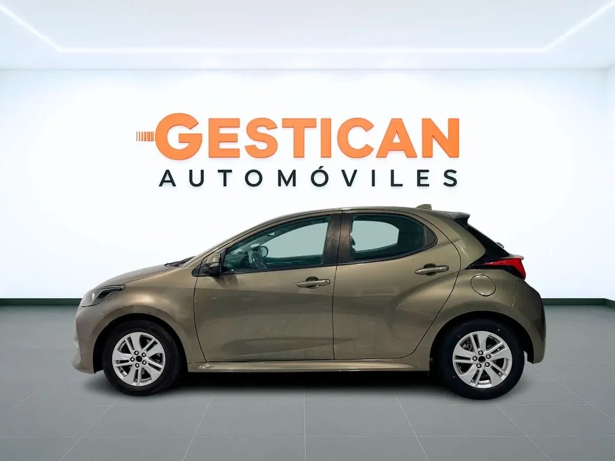 Toyota Yaris 1.5 120H Active Tech G9680