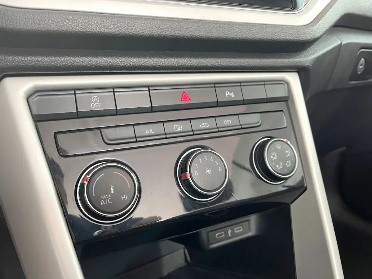 Volkswagen T-Roc Cabrio 1.0 TSI 85kW (115cv) Manual 6 vel G9847