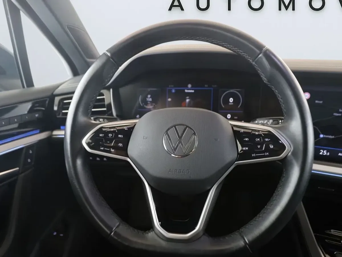 Volkswagen Touareg eHybrid Atmos 3.0 V6 TSI 280kW Tip 4M G5352