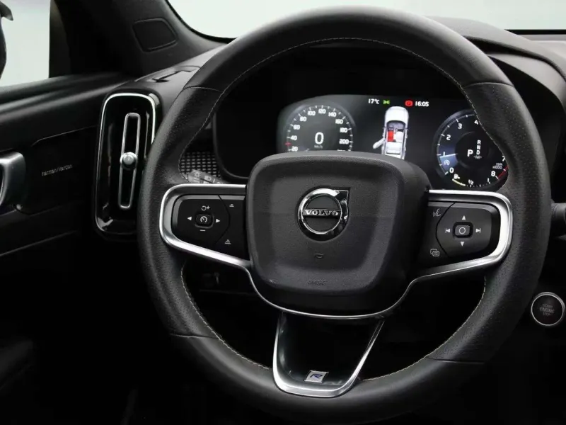 Volvo XC40 1.5 T5 Twin Recharge R-Design Auto G9310