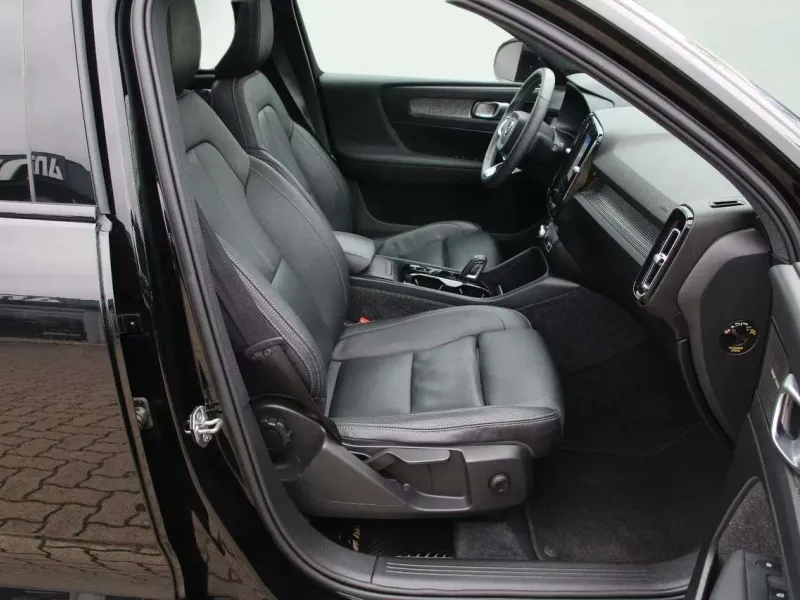 Volvo XC40 1.5 T5 Twin Recharge R-Design Auto G9310