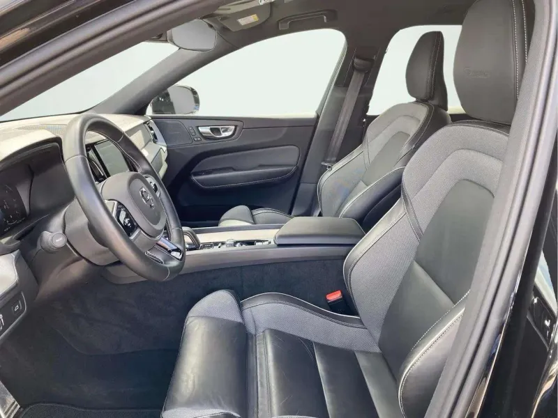 Volvo XC60 2.0 T6 AWD Recharge R-Design Auto G9485