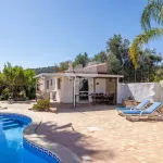 Detached, Charming, traditional 4 bedroom country house with pool . Near Sao Brás de Alportel 2