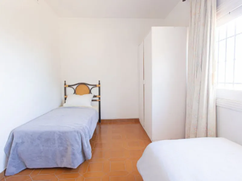 8 Bedroom Detached Villa in Nueva Andalucía