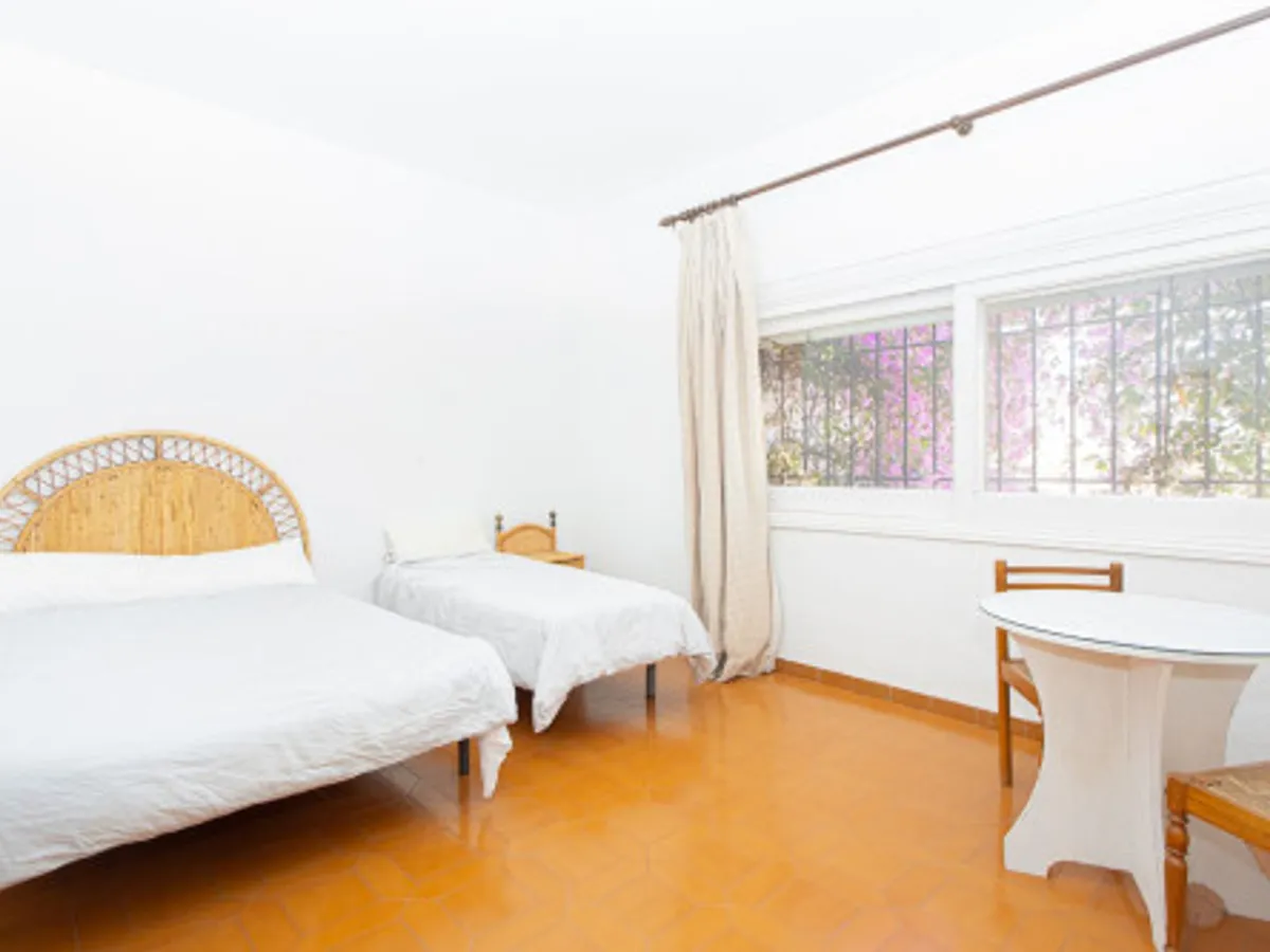 8 Bedroom Detached Villa in Nueva Andalucía