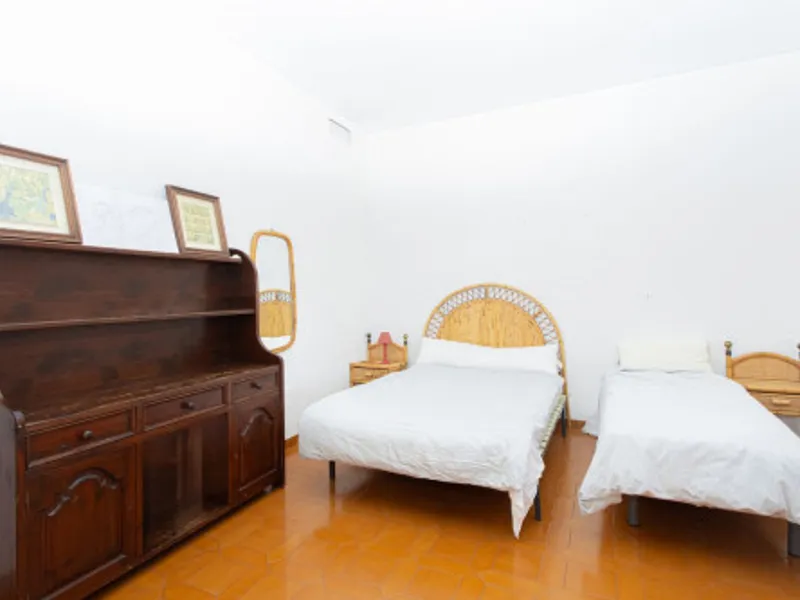 8 Bedroom Detached Villa in Nueva Andalucía