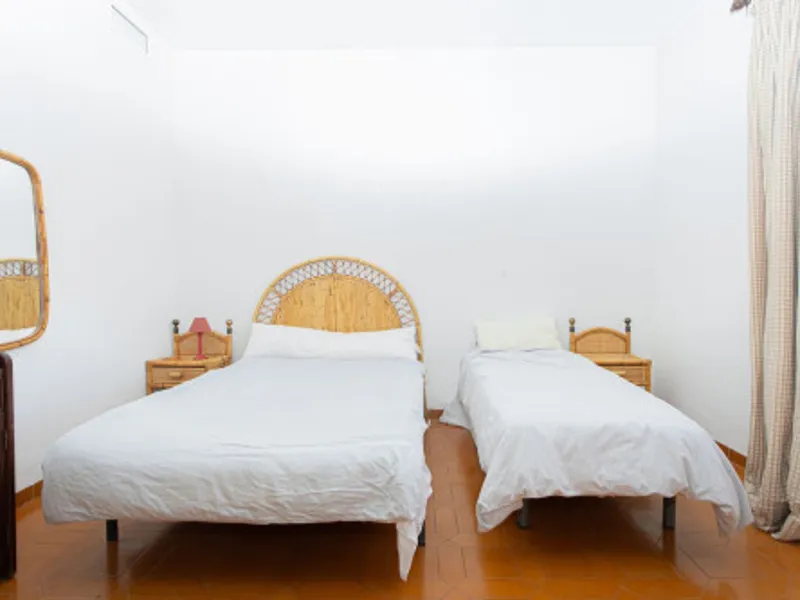 8 Bedroom Detached Villa in Nueva Andalucía