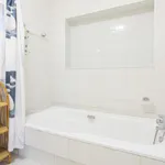 8 Bedroom Detached Villa in Nueva Andalucía 12