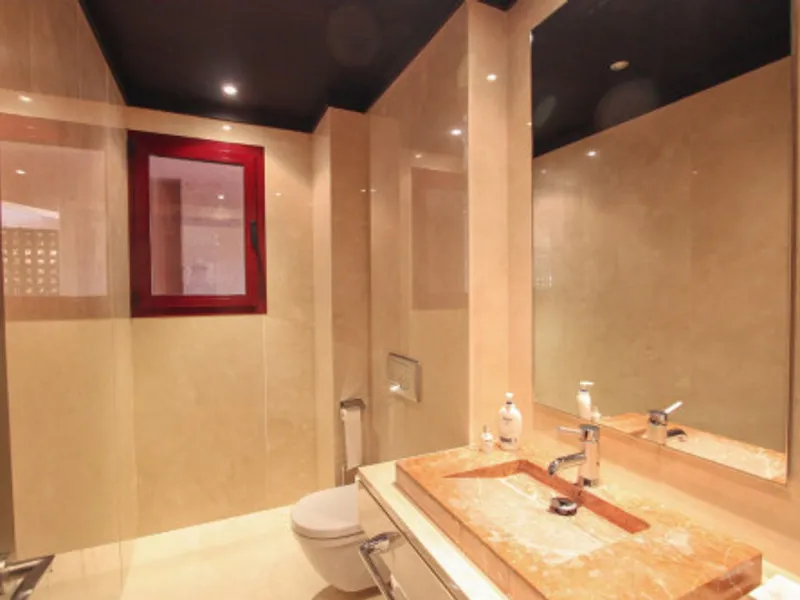 2 Bedroom Middle Floor Apartment in Puerto Banús