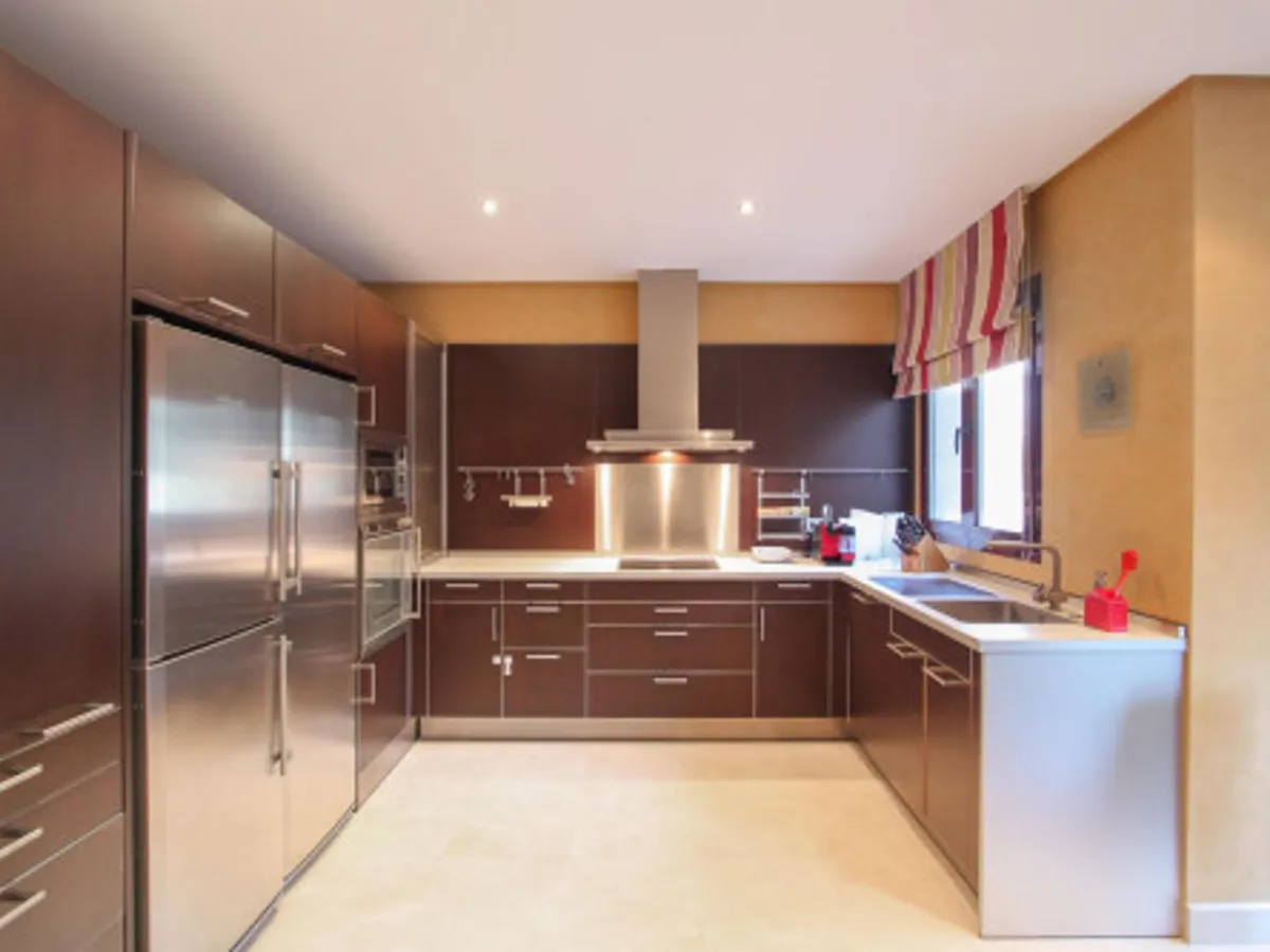 2 Bedroom Middle Floor Apartment in Puerto Banús