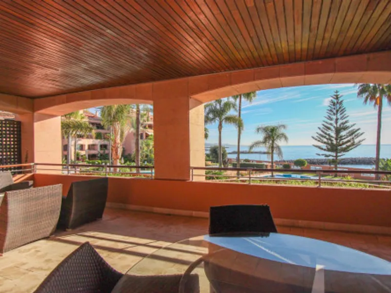 2 Bedroom Middle Floor Apartment in Puerto Banús