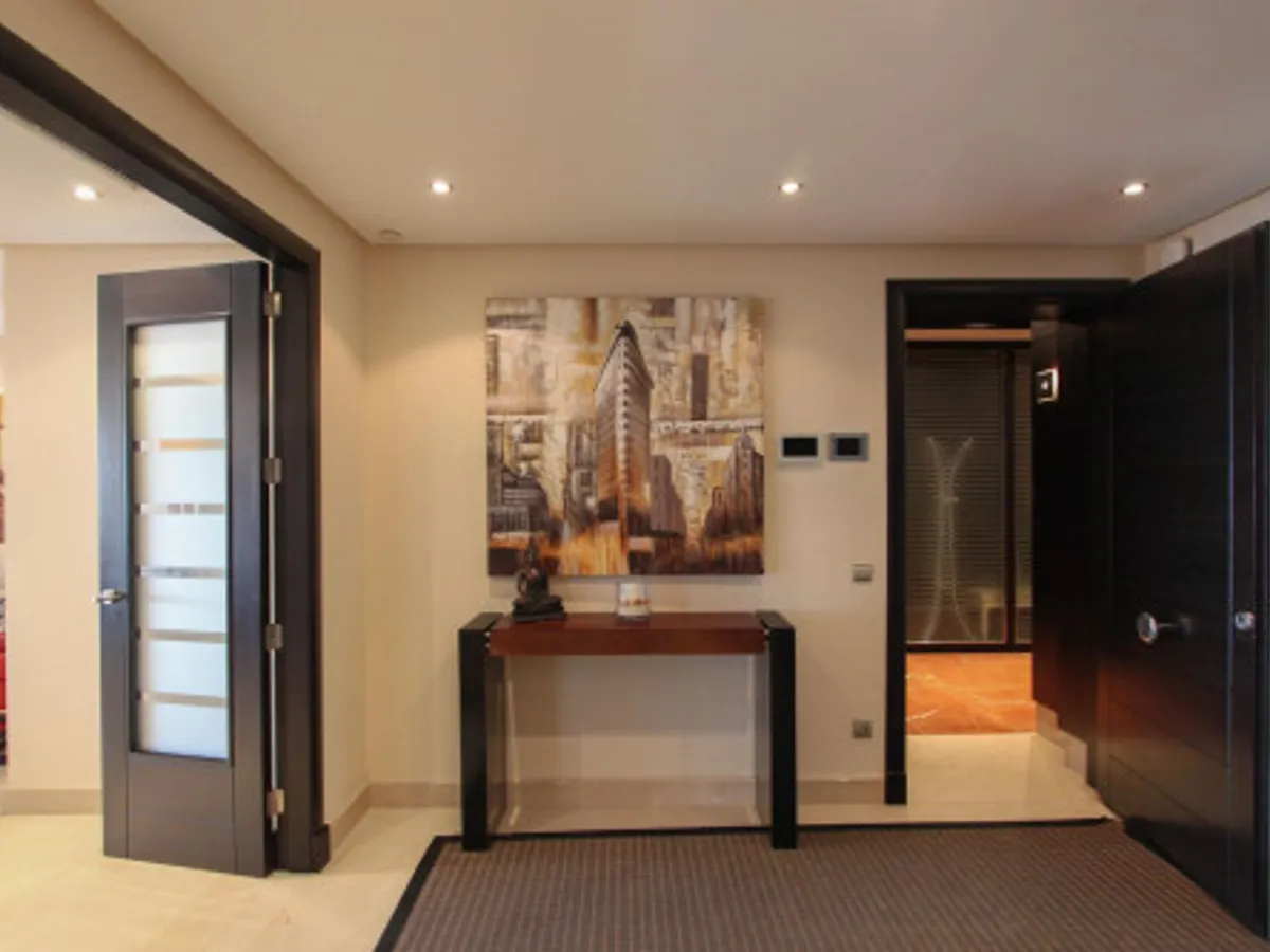 2 Bedroom Middle Floor Apartment in Puerto Banús