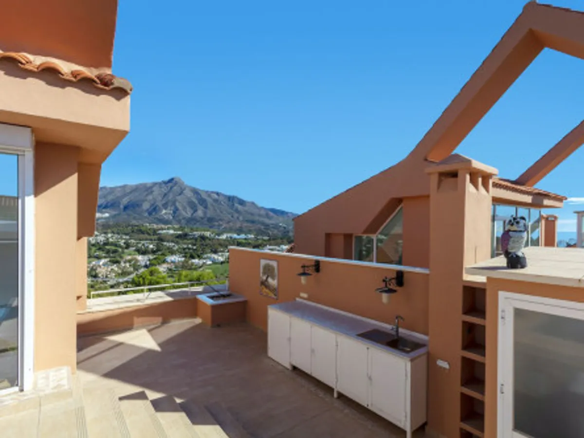 3 Bedroom Penthouse in Nueva Andalucía