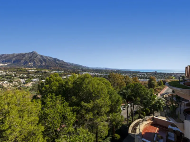 3 Bedroom Penthouse in Nueva Andalucía