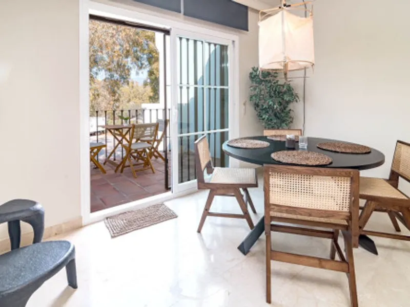 1 Bedroom Top Floor Apartment in Nueva Andalucía