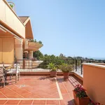 2 Bedroom Middle Floor Apartment in Nueva Andalucía 5