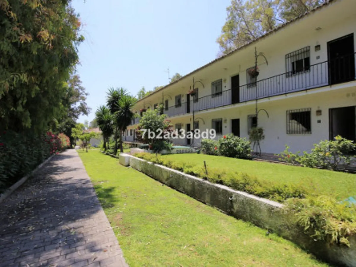 2 Bedroom Top Floor Apartment in Puerto Banús