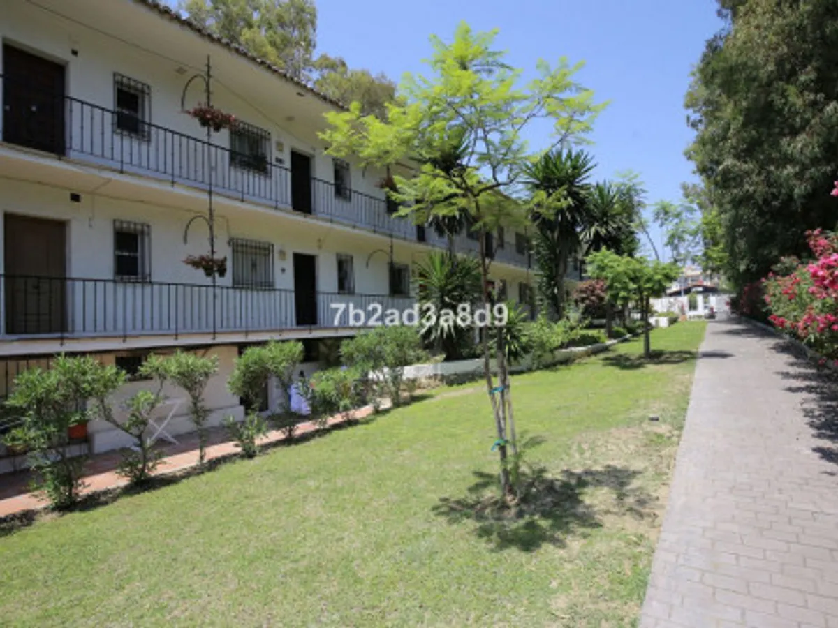 2 Bedroom Top Floor Apartment in Puerto Banús