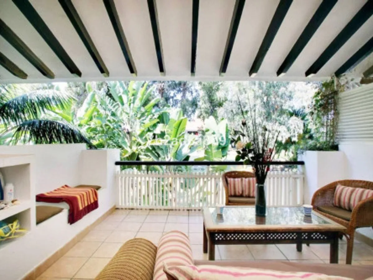 2 Bedroom Top Floor Apartment in Puerto Banús