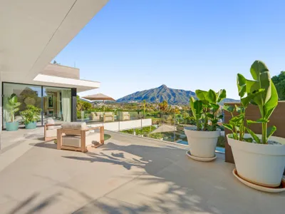 5 Bedroom Detached Villa in Nueva Andalucía