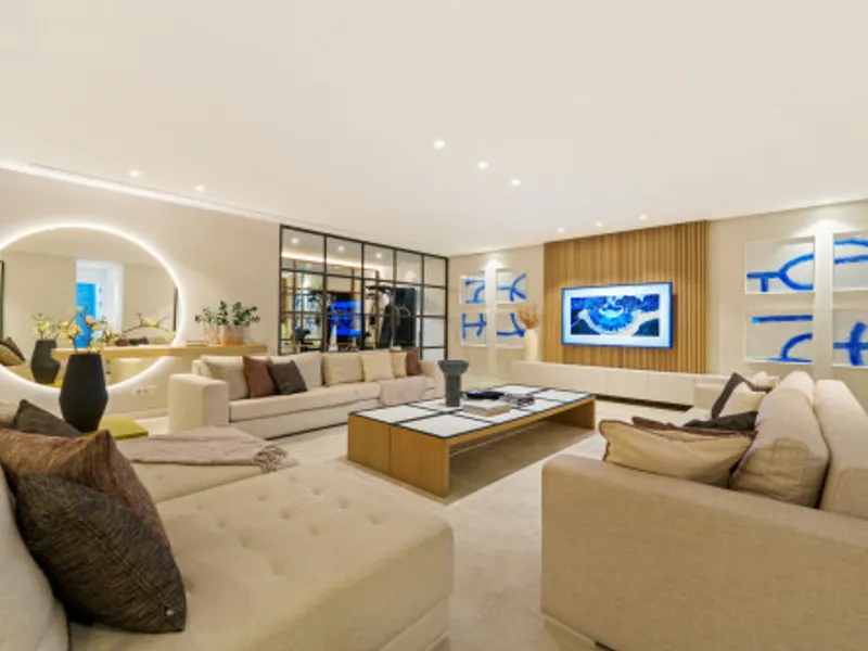 5 Bedroom Detached Villa in Nueva Andalucía